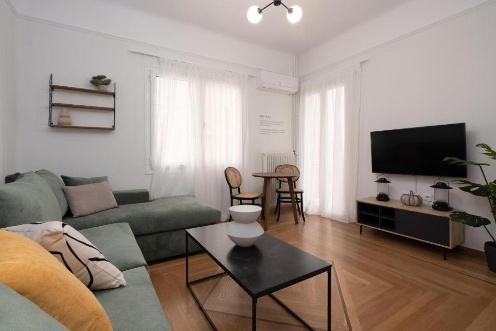 Vibrant Urban Getaway: Modern 1-Bedroom Near Bars, Parks, And Metro Athen Exterior foto