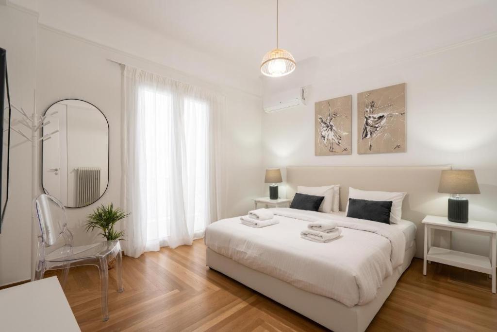 Vibrant Urban Getaway: Modern 1-Bedroom Near Bars, Parks, And Metro Athen Exterior foto